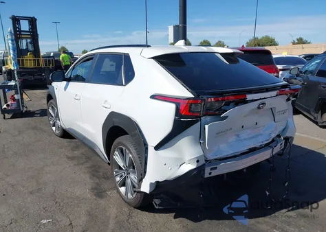 2025 Subaru Solterra Limited z USA, uszkodzony, nr VIN JTMABABA1SA106836